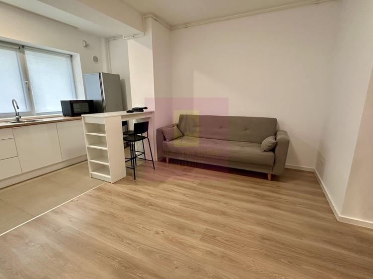 Apartament cu 2 camere semidecomandat în Sebastian