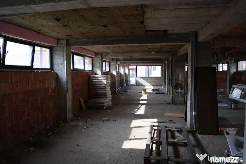 Spațiu comercial, de 317 mp, în Ipotești