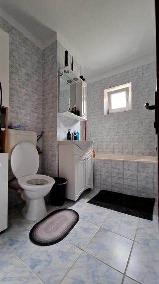 Apartament cu 2 camere decomandat în Lipovei