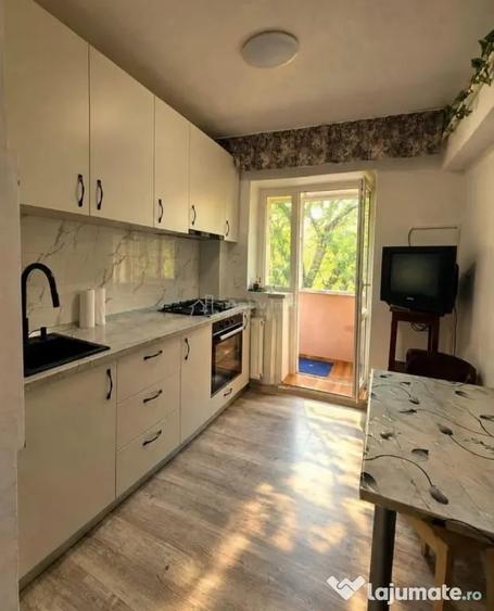 Apartament cu 2 camere decomandat în Exterior Vest