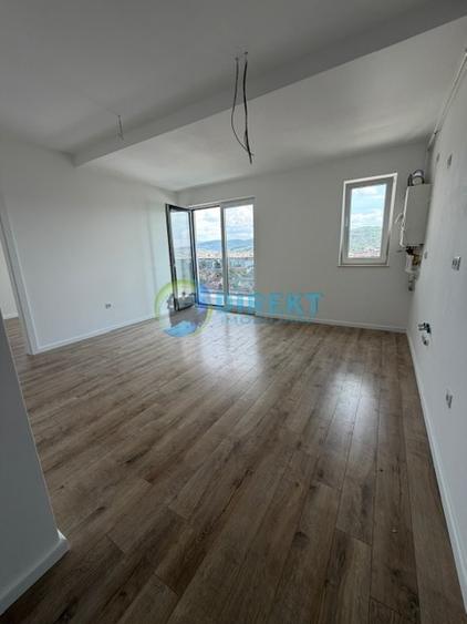 Apartament cu 3 camere decomandat în Decebal
