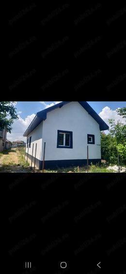 Casă cu 3 camere cu Teren 250 Mp în Lumina