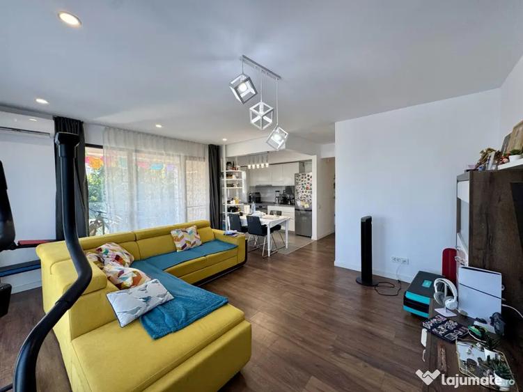 Apartament cu 3 camere decomandat în Banu Manta