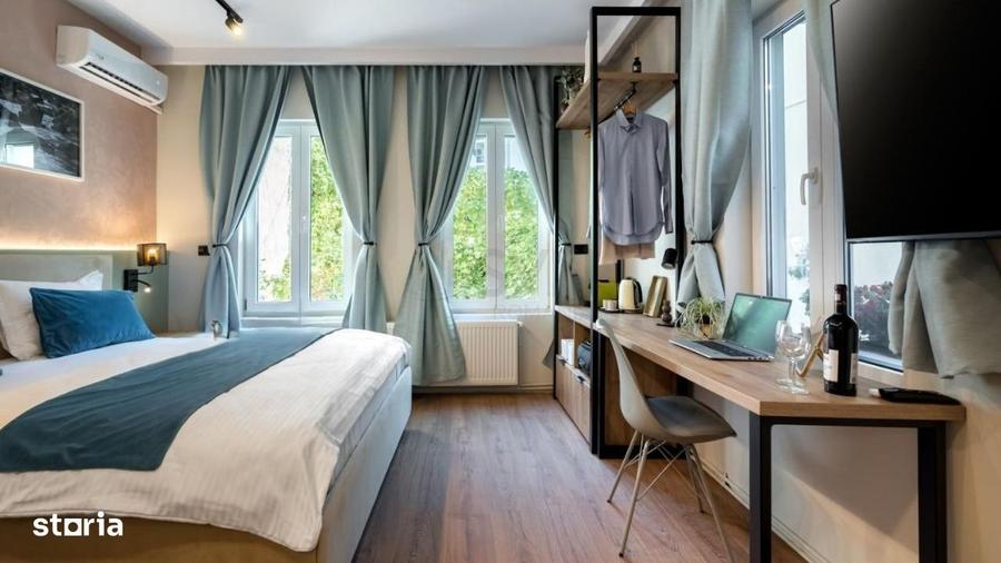 Casă cu 4 camere cu Teren 370 Mp în Romană