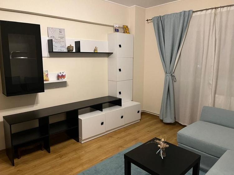 Apartament cu 2 camere decomandat în Mihai Viteazul
