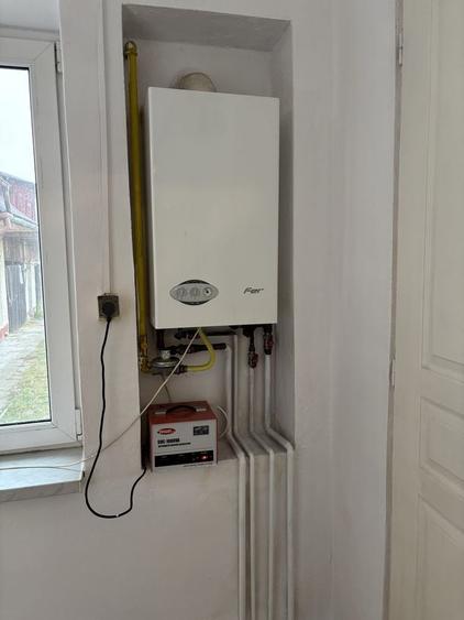 Casă cu 3 camere decomandat în Exterior Vest