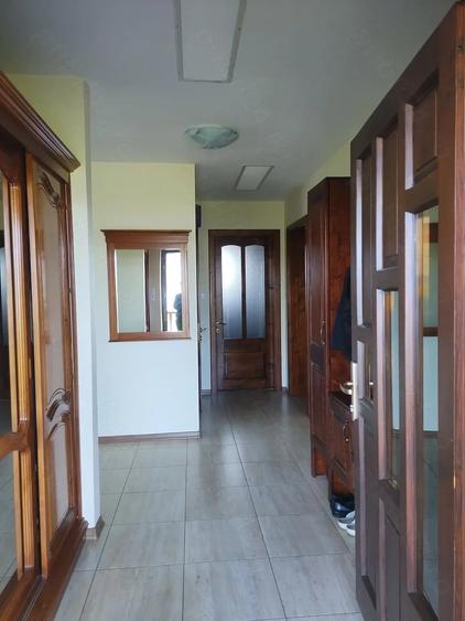 Casă cu Teren 1200 Mp în Central