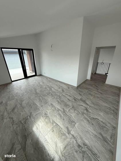Casă cu 4 camere cu Teren 338 Mp în Central