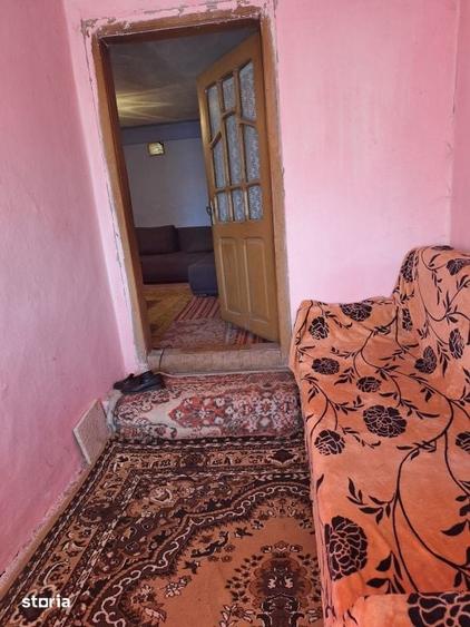 Casă cu 3 camere cu Teren 1686 Mp în Central
