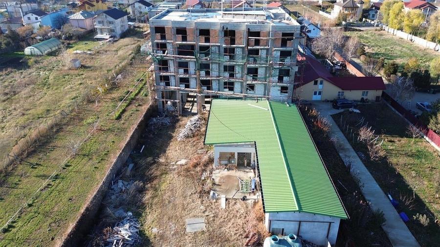 Spațiu comercial, de 3,377 mp, în Est
