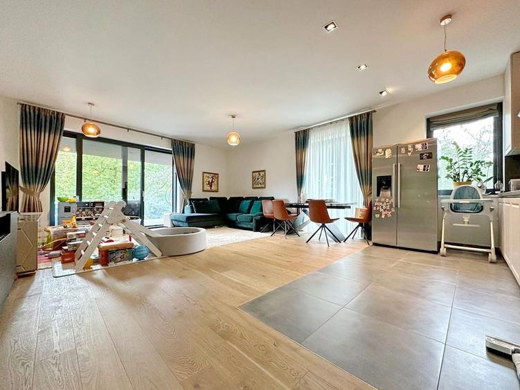 Apartament cu 2 camere decomandat, mobilat în Drumul Poienii