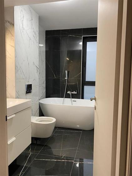 Apartament cu 4 camere decomandat, mobilat în Iancu Nicolae