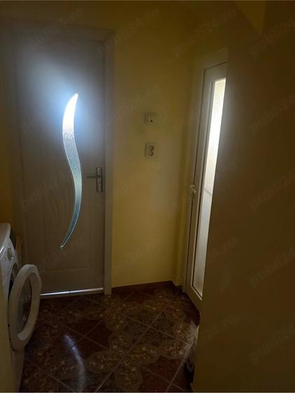 Apartament cu 3 camere decomandat în Alexandru Obregia