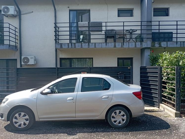 Casă cu 3 camere cu Teren 100 Mp în Haliu