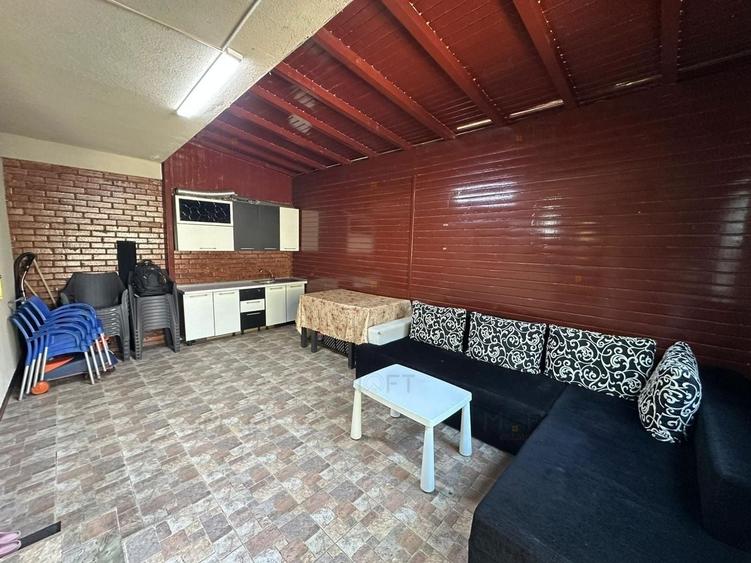Casă individuală cu 4 camere cu Canalizare în Domnești