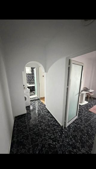 Apartament cu 3 camere decomandat în Exterior Sud