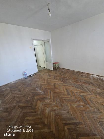 Garsonieră semidecomandată în Craiovei