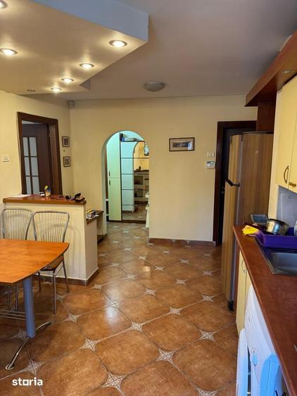 Apartament cu 3 camere, mobilat în Drumul Taberei