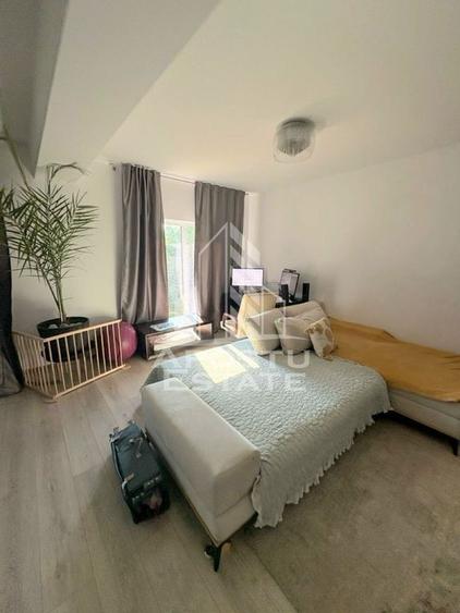Casă cu 4 camere cu Teren 350 Mp în Ghiroda