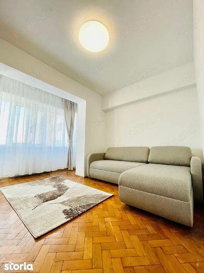 Apartament cu 3 camere decomandat în Centrul Civic