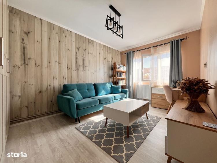 Apartament cu 3 camere semidecomandat în Dâmbovița