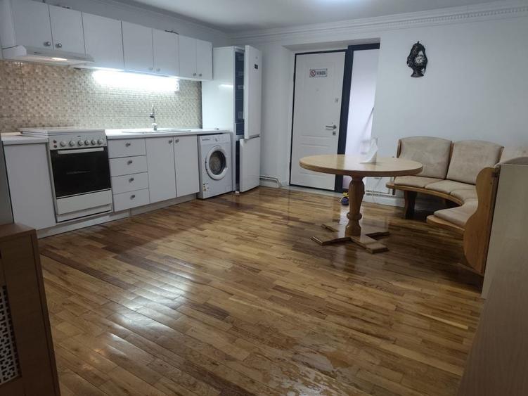 Apartament cu 2 camere decomandat în Exterior Vest