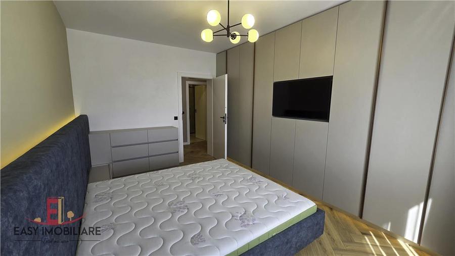 Apartament cu 3 camere decomandat, mobilat în Tudor
