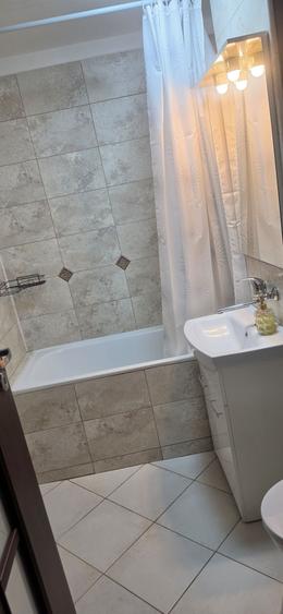 Apartament cu 2 camere decomandat în Pandurilor