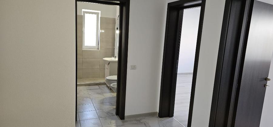 Apartament cu 3 camere decomandat în Sânpetru