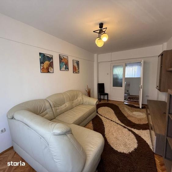 Apartament cu 3 camere în Traian