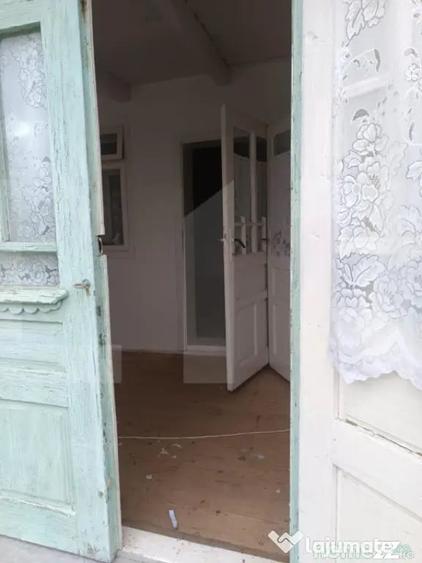 Casă cu 3 camere cu Teren 2707 Mp în Central