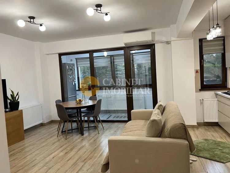 Apartament cu 2 camere, mobilat în Valea Adâncă