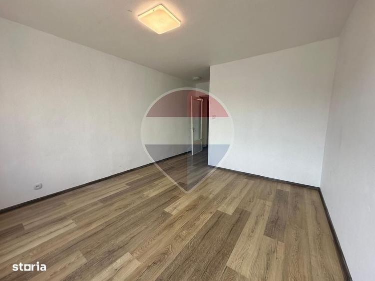 Apartament cu 4 camere în Craiter
