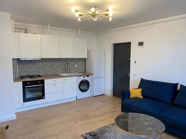 Apartament cu 3 camere decomandat în Florești