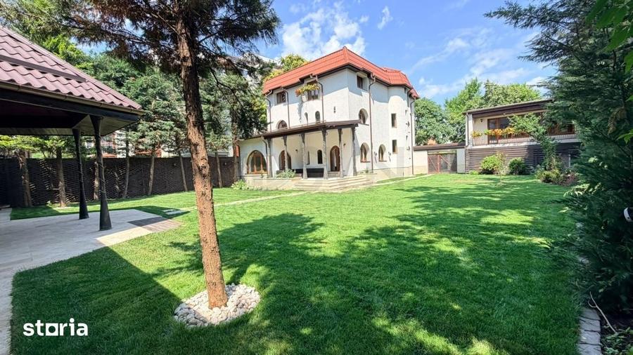 Casă cu Teren 1000 Mp în Vitan