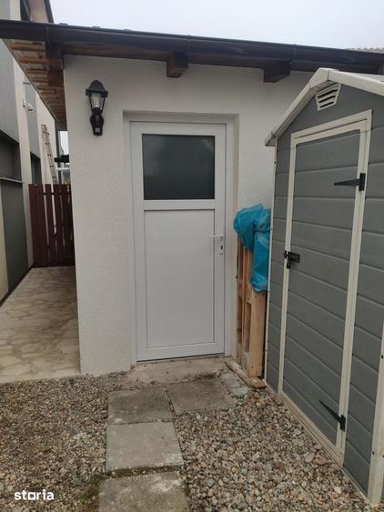 Casă cu 4 camere cu Teren 250 Mp în Florești