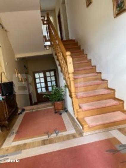 Casă cu 8 camere cu Teren 1445 Mp în Doba