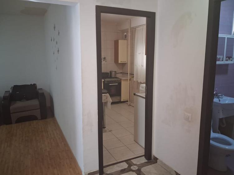 Apartament decomandat în Giurgiului