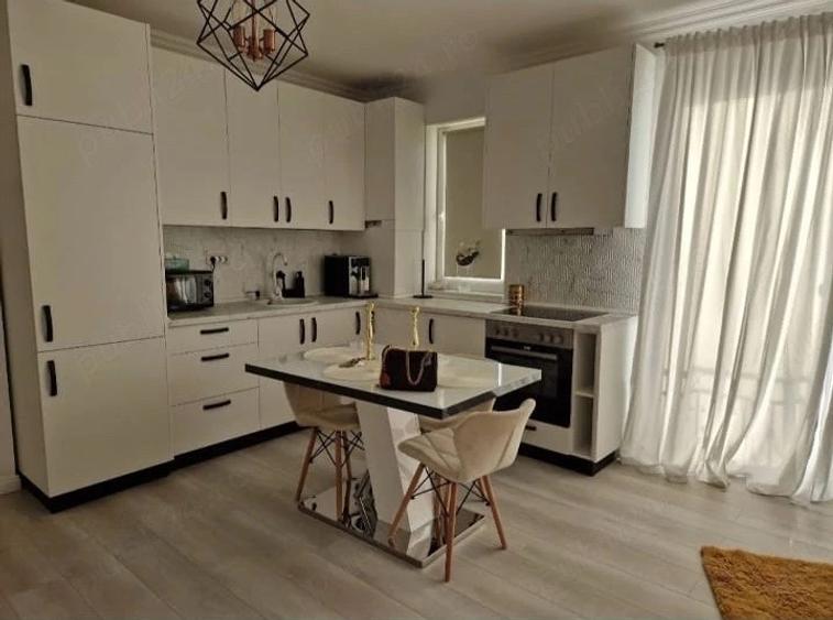 Apartament cu 2 camere decomandat în Giroc