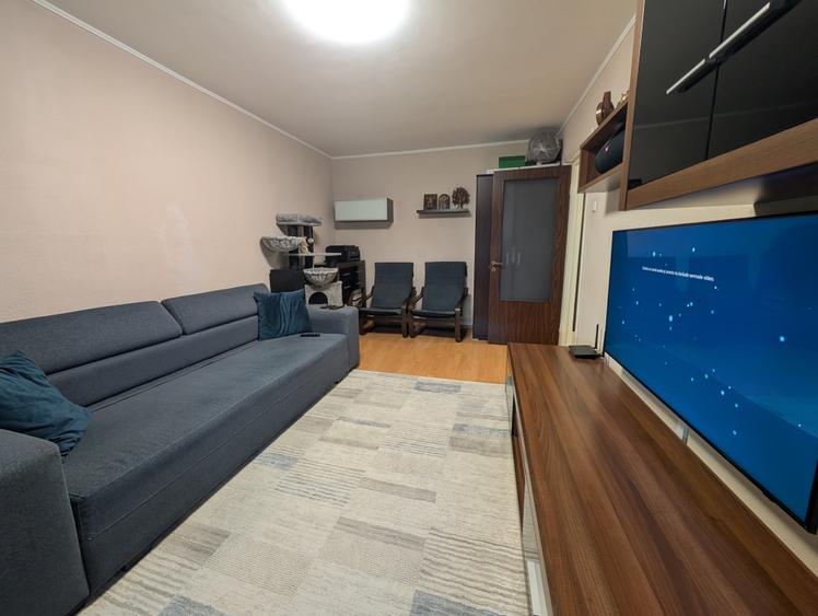 Apartament cu 2 camere decomandat în Drumul Taberei