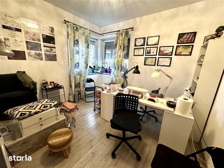 Casă cu 6 camere cu Teren 270 Mp în Sud