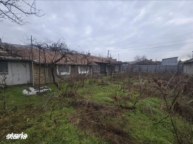 Teren de 528 mp, în Radu Negru