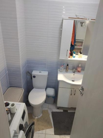 Apartament cu 2 camere decomandat în Apărătorii Patriei
