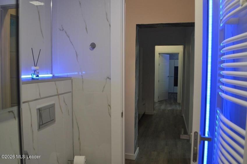 Apartament cu 3 camere decomandat în Nord