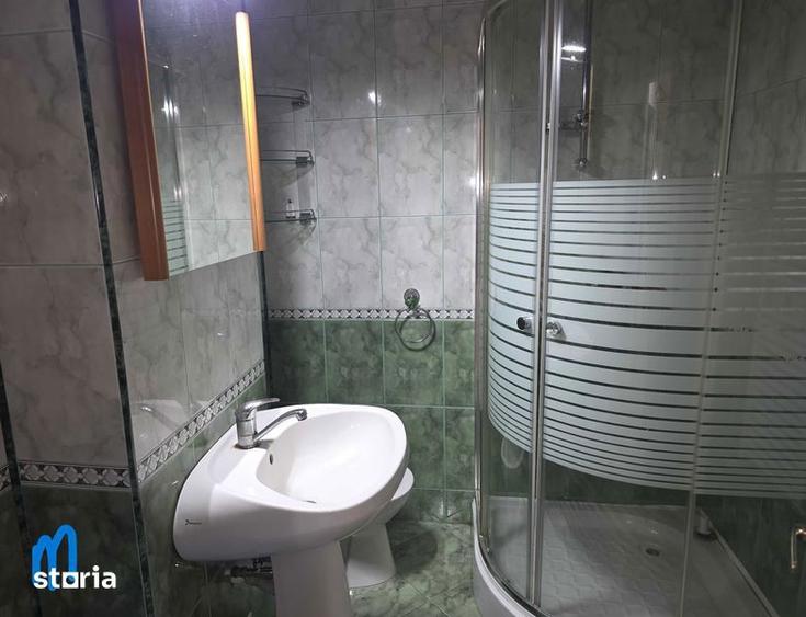 Apartament cu 3 camere decomandat, mobilat în Central