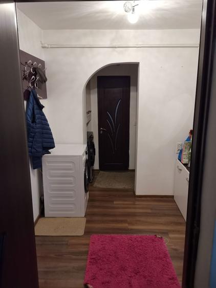 Apartament cu 2 camere decomandat în Micro 5