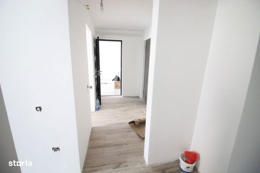 Apartament cu 2 camere decomandat în Micro 20