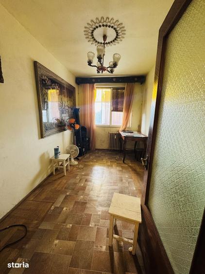 Apartament cu 4 camere în Podgoria