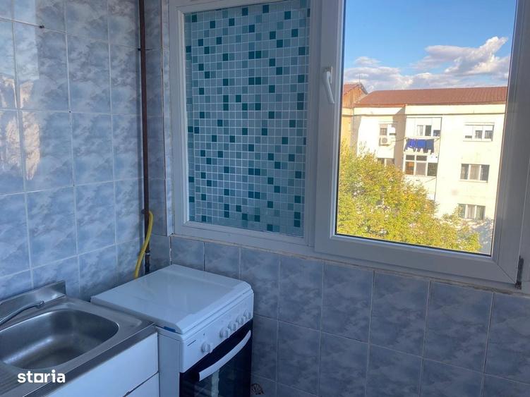 Apartament cu 2 camere decomandat în 1 Mai