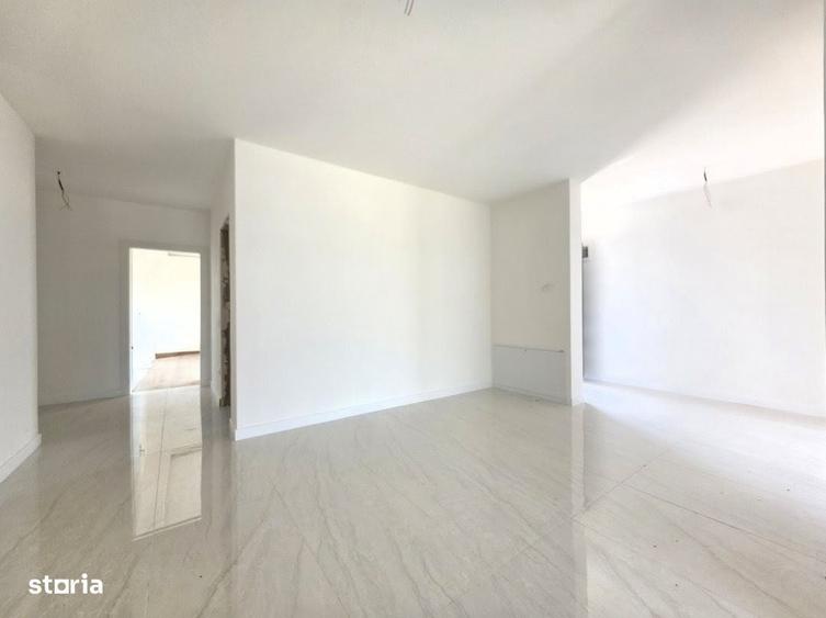 Casă cu 4 camere cu Teren 560 Mp în Cristian